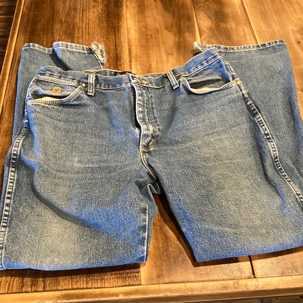 Men’s George Straight Cowboy Cut Collection Wrangler Jeans